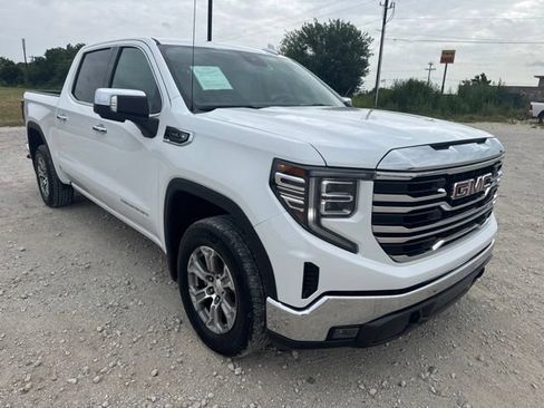 Used 2025 GMC Sierra 1500 SLT RWD image 8