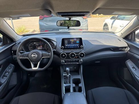 Used 2025 Nissan Sentra SV FWD image 26