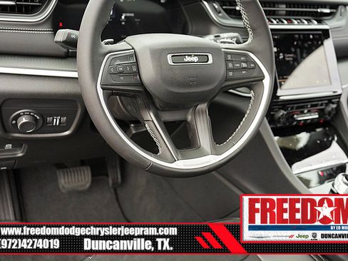 New 2024 Jeep Grand Cherokee L Altitude image 26