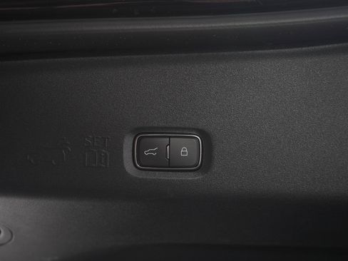 Used 2025 Lincoln Navigator Reserve w/ Jet Appearance Package AWD/4WD image 11