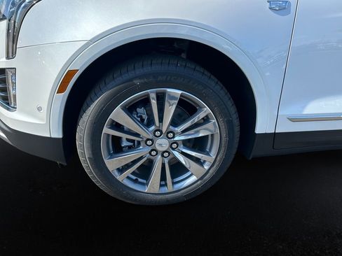 New 2026 Cadillac XT5 Premium Luxury FWD image 9