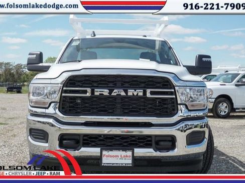 New 2024 RAM 2500 Tradesman w/ Chrome Appearance Group image 2