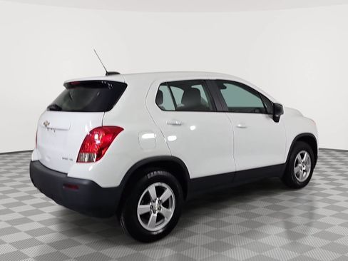 Used 2016 Chevrolet Trax LS AWD/4WD image 8