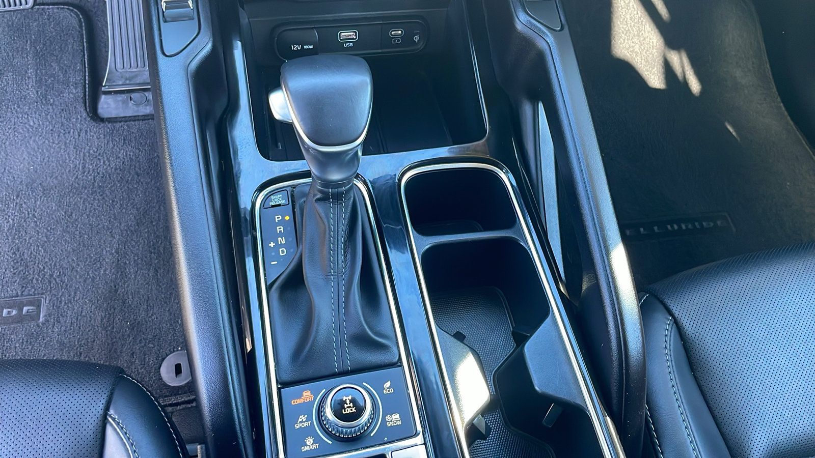 Used 2025 Kia Telluride S AWD/4WD image 20