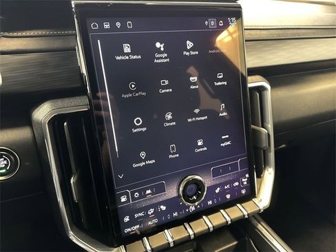 Certified 2025 GMC Acadia Elevation image 18