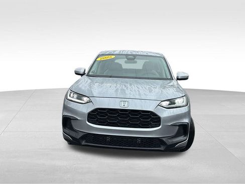 Used 2025 Honda HR-V LX image 2