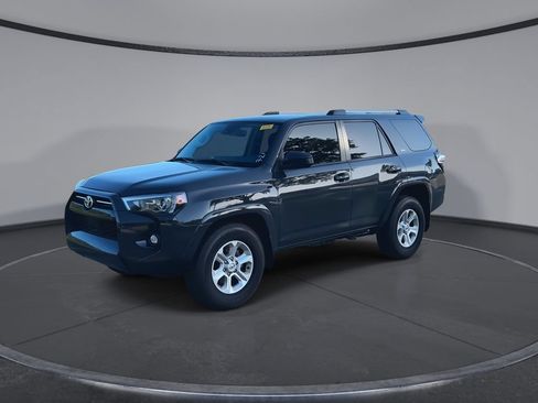 Used 2024 Toyota 4Runner SR5 RWD image 4