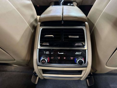 Used 2016 BMW 750i RWD image 49