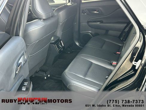 Used 2025 Toyota Crown Signia image 19