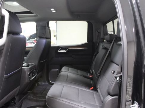 Used 2025 GMC Sierra 1500 Denali w/ Denali Reserve Package AWD/4WD image 23