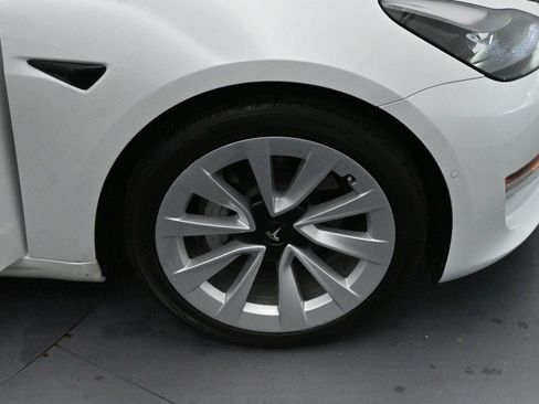 Used 2022 Tesla Model 3 RWD image 25