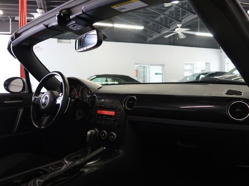 Used 2014 MAZDA MX-5 Miata Grand Touring w/ Premium Package RWD image 27