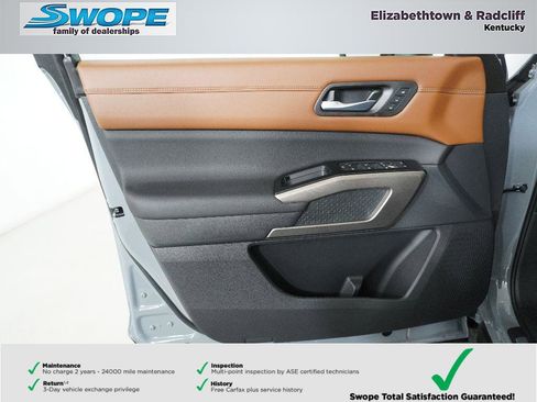 New 2025 Nissan Pathfinder Platinum image 15