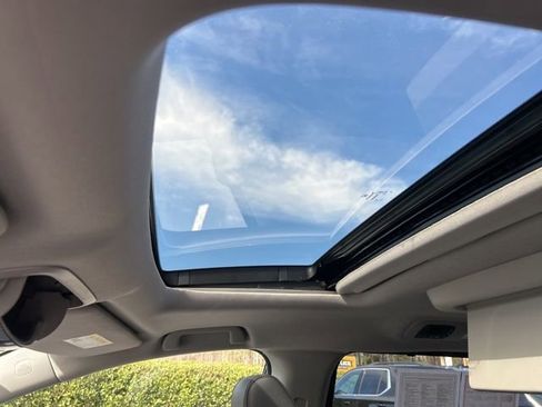 Used 2023 Honda Odyssey Touring image 32