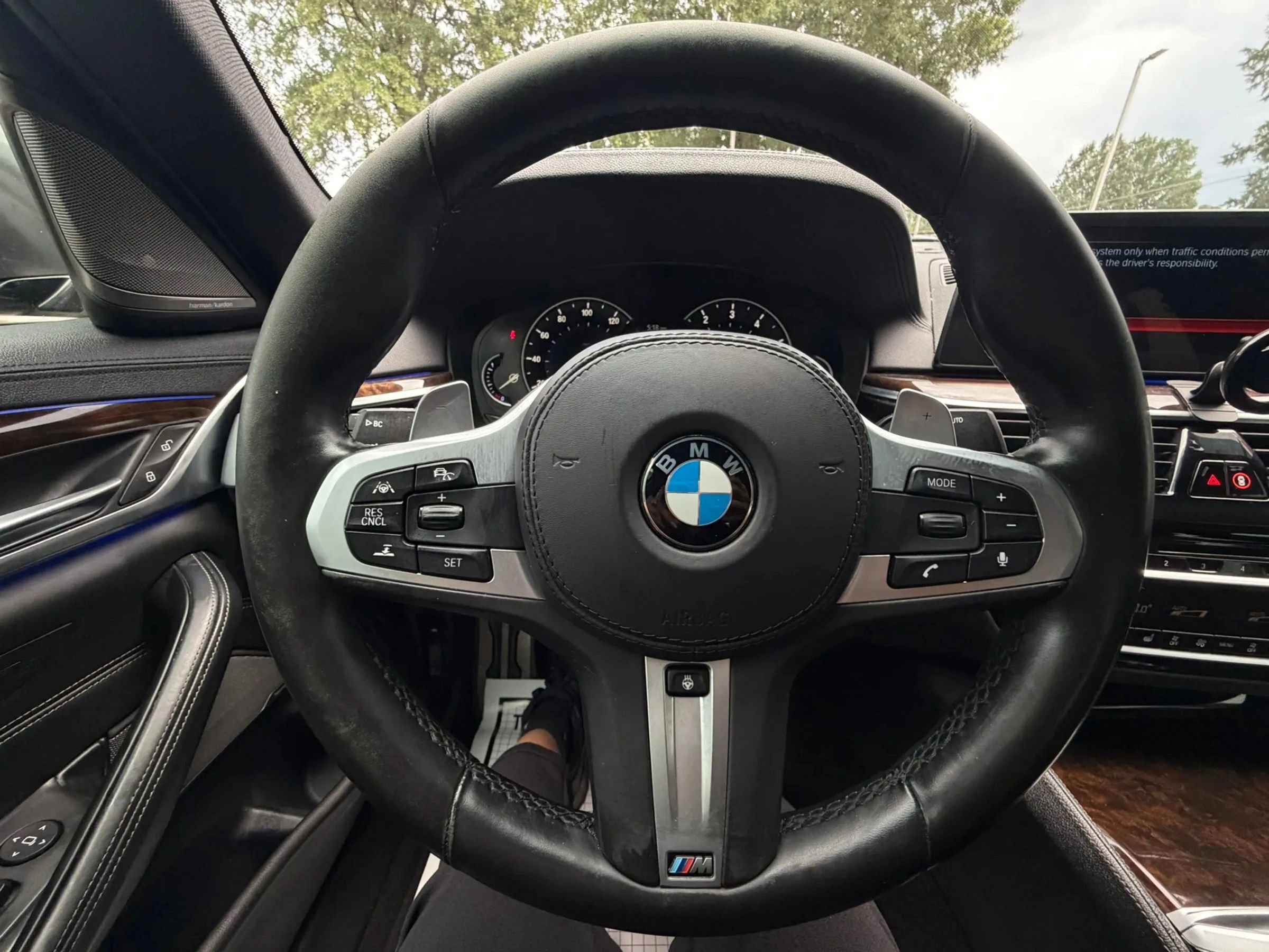Used 2018 BMW M550i xDrive AWD/4WD image 27