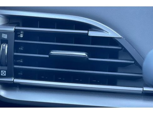 Used 2025 Subaru Outback Onyx Edition image 28