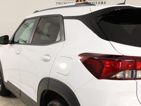 Used 2024 Chevrolet TrailBlazer LT w/ Convenience Package FWD image 43