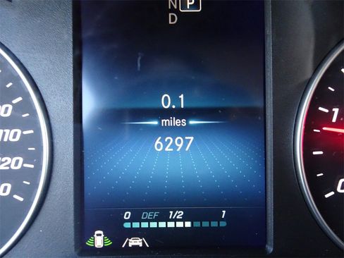 Used 2023 Mercedes-Benz Sprinter 3500 image 38