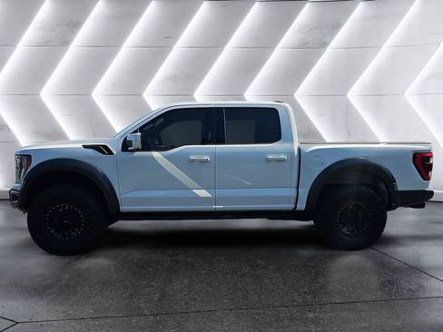 Used 2022 Ford F150 Raptor w/ Equipment Group 801A High AWD/4WD image 4