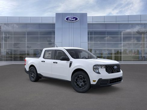 New 2026 Ford Maverick XLT FWD image 7