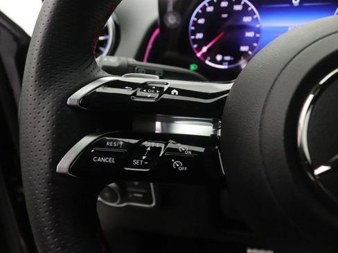 Certified 2025 Mercedes-Benz GLB 250 image 13