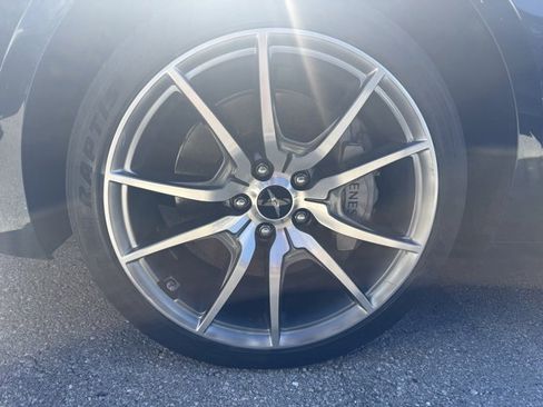 Used 2024 Genesis G70 2.5T image 5