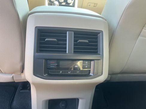 Used 2023 Volkswagen Atlas SE image 15