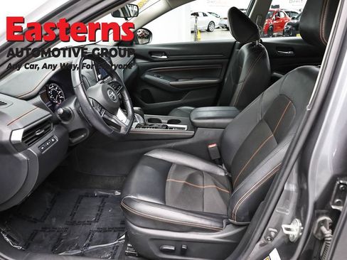 Used 2019 Nissan Altima 2.5 SR AWD/4WD image 14