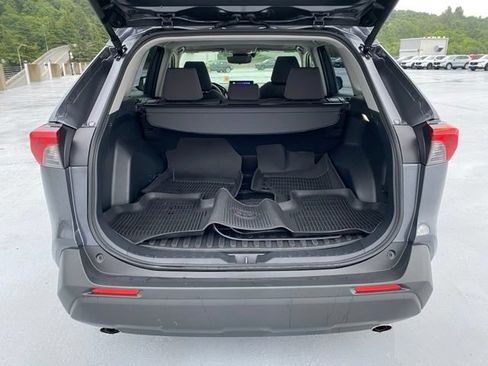 Used 2025 Toyota RAV4 XLE w/ Convenience Package AWD/4WD image 8