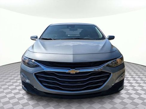 Used 2025 Chevrolet Malibu LT image 9