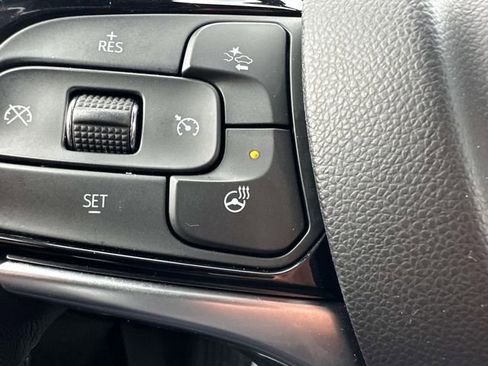 Used 2023 Buick Enclave Essence w/ Sport Touring Edition AWD/4WD image 37