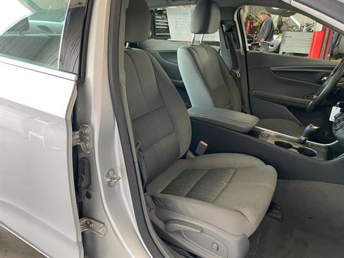 Used 2017 Chevrolet Impala LS FWD image 19