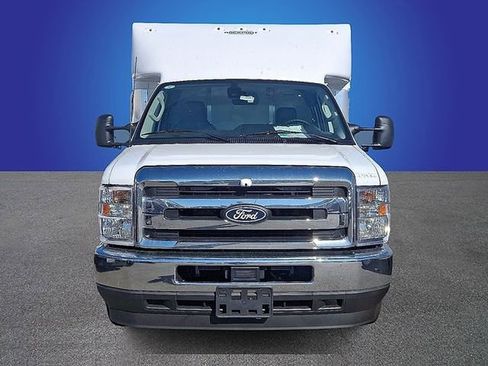 New 2026 Ford E-350 and Econoline 350 Super Duty w/ Power Equipment Group RWD image 2