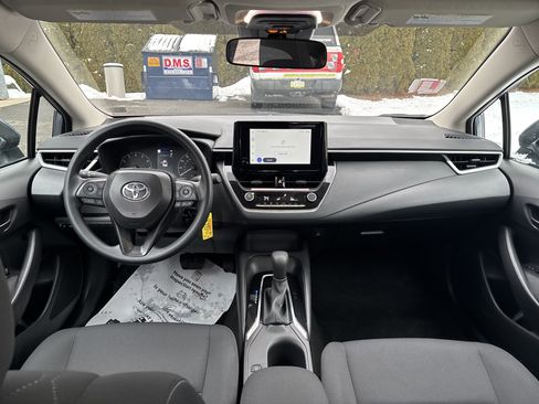 Certified 2025 Toyota Corolla LE image 17