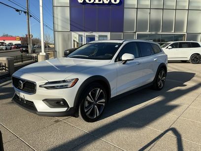 Certified 2025 Volvo V60 B5 Cross Country Plus