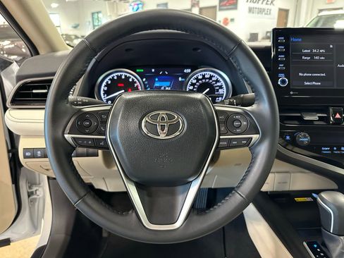 Used 2024 Toyota Camry XLE image 17