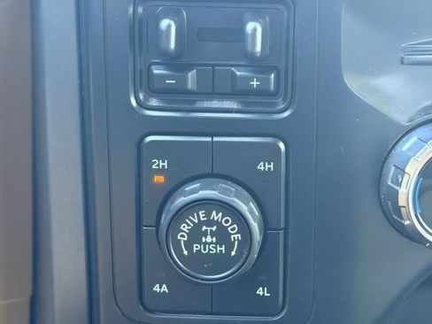 Used 2022 Ford F150 Lariat AWD/4WD image 30