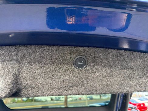 Used 2022 Tesla Model X Plaid image 7