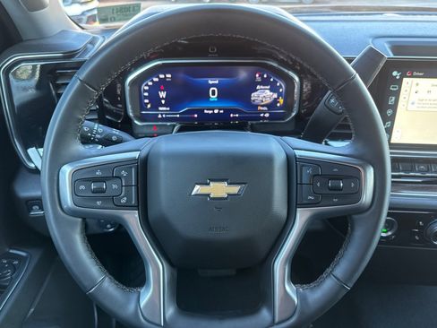 Used 2024 Chevrolet Silverado 1500 LT image 34