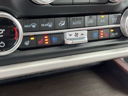 Used 2023 Ford Expedition Max Limited image 36