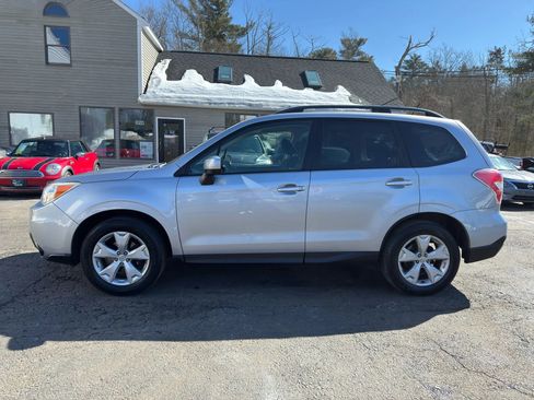 Used 2015 Subaru Forester 2.5i Premium w/ All-Weather Package image 4