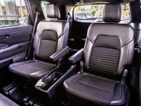 Used 2023 Nissan Pathfinder Rock Creek image 17