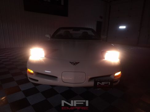 Used 2001 Chevrolet Corvette Convertible w/ Preferred Equipment Group2 RWD image 66
