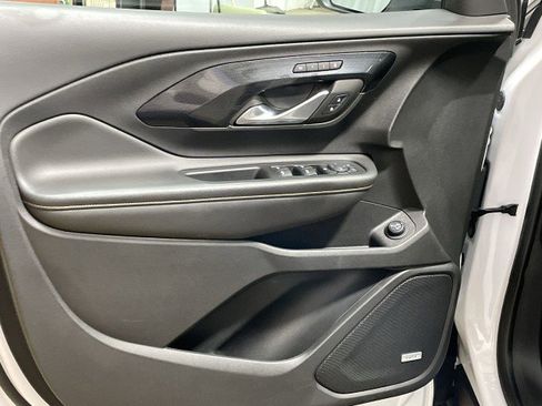 Used 2022 GMC Terrain AT4 w/ Infotainment Package II AWD/4WD image 12