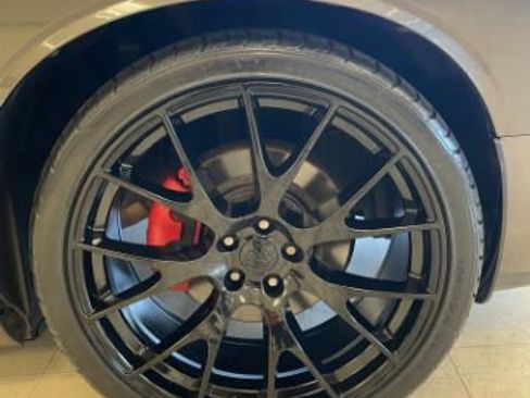 Used 2014 Dodge Challenger SXT RWD image 23