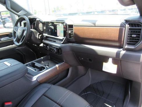 New 2025 Chevrolet Silverado 2500 High Country image 11