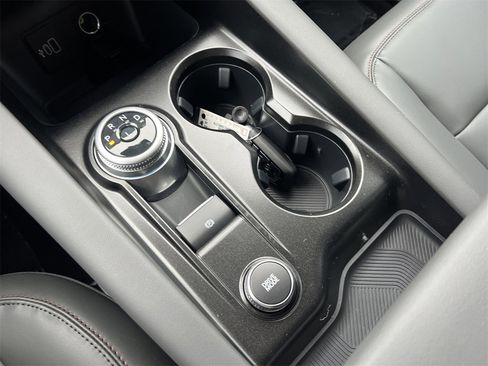 New 2026 Ford Explorer Active w/ Active Comfort Package image 8