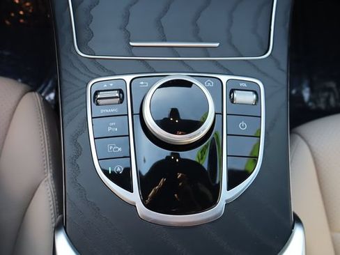 Used 2021 Mercedes-Benz C 300 Sedan image 38