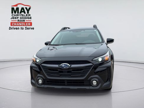 Used 2025 Subaru Outback Premium AWD/4WD image 2