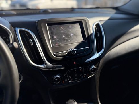 Used 2021 Chevrolet Equinox LT image 17
